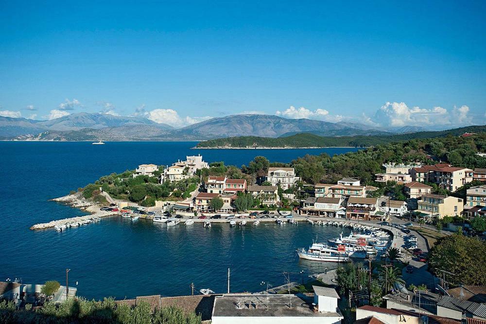 Mary Helen Apartments Kassiopi Exterior photo